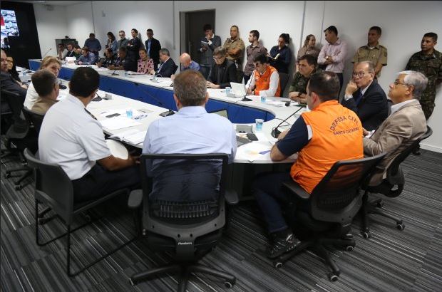Governador destaca gravidade do momento e pede bom senso do movimento grevista 1 capturar