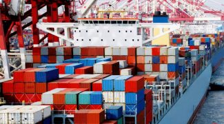 navio cargueiro balanca comercial importacao exportacao carga conteiner 3