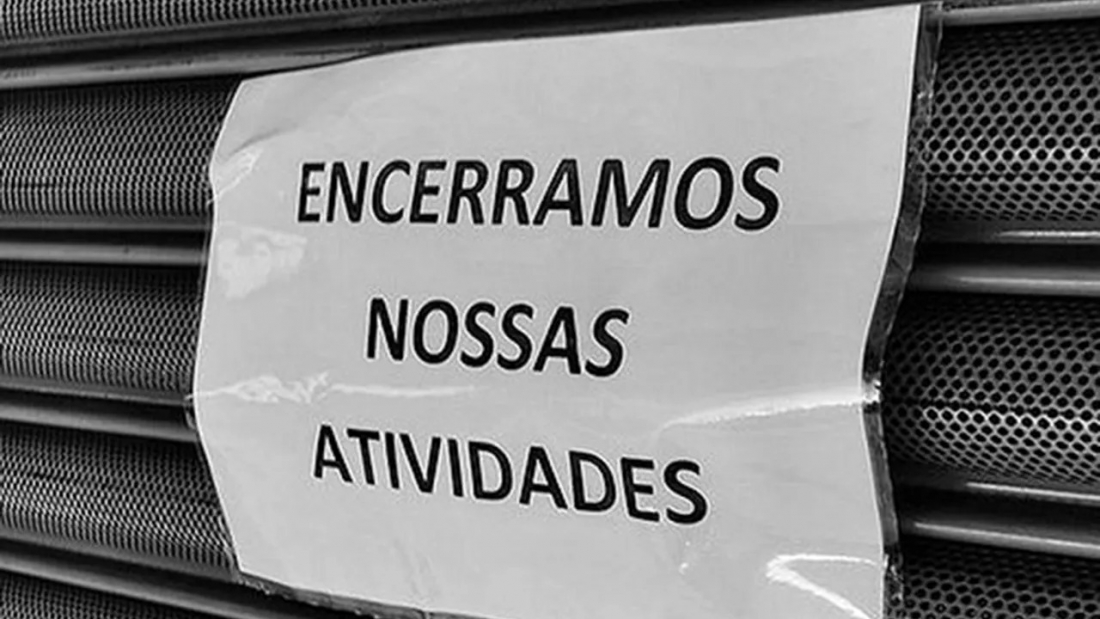 fechado encerramos atividades