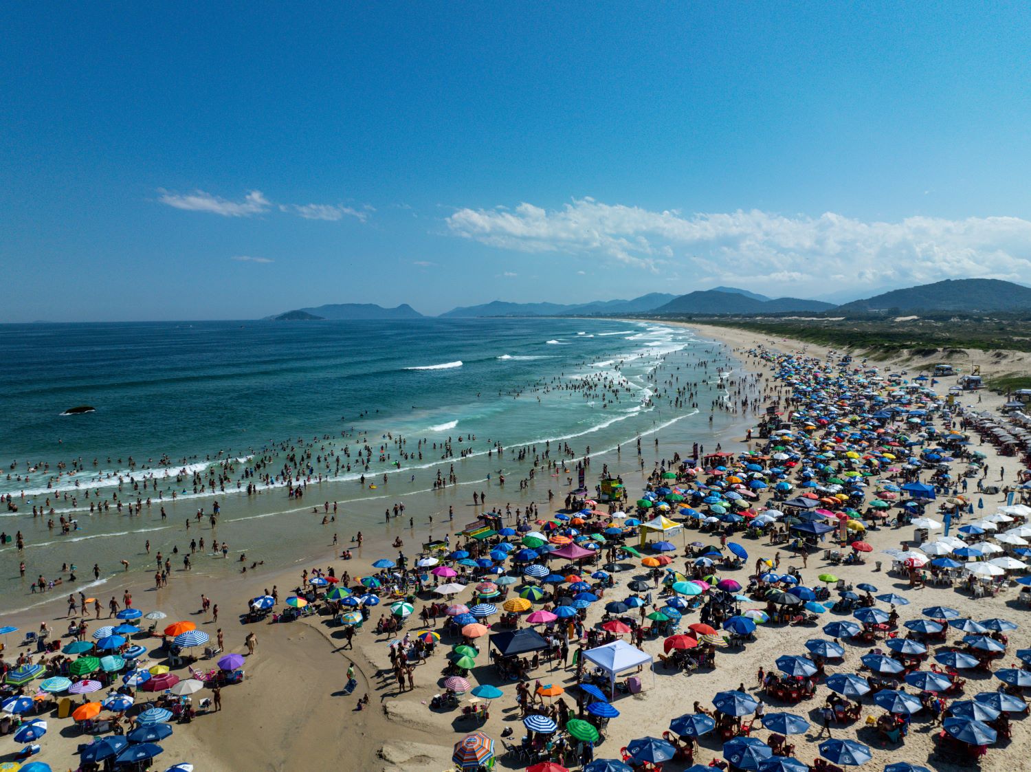 praia verao litoral Roberto Zacarias Secom