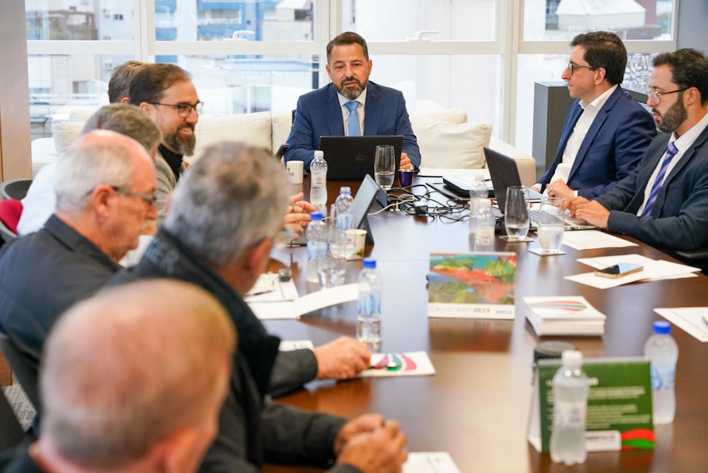 Nova diretoria do Sindifisco/SC valoriza união, representatividade e compromisso coletivo 2 IMG 5873