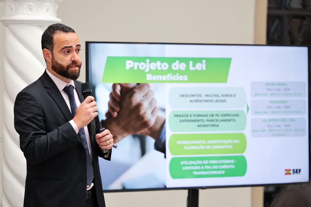 Auditores fiscais apresentam propostas que fortalecem a justiça tributária e impulsionam a competitividade em Santa Catarina 4 Imagem do WhatsApp de 2025 07 02 as 16.20.53 de233999