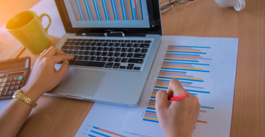 Reforma Tributária: estados divergem sobre incidência de CBS e IBS na base de cálculo do ICMS e ISS em 2026 1 trabalho computador graficos