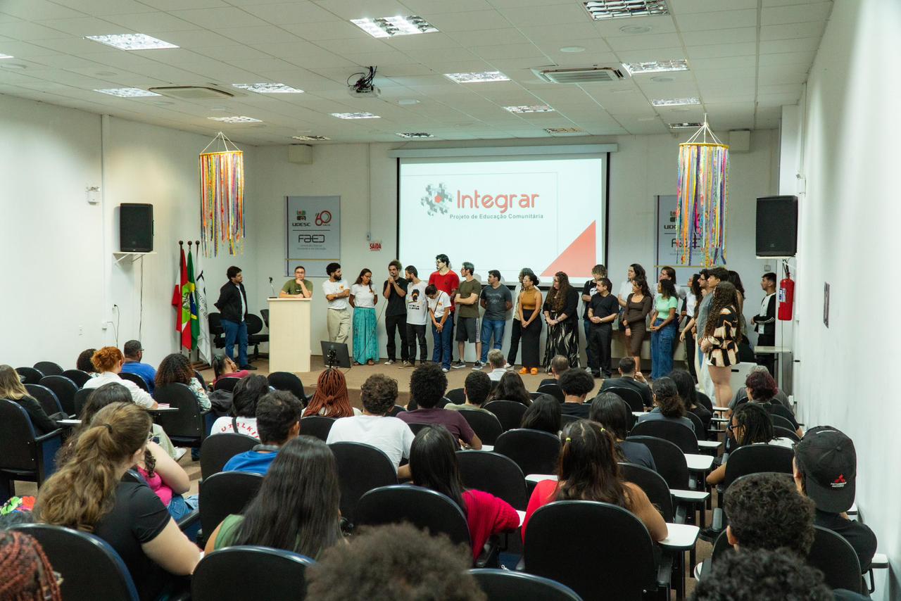 Sindifisco SC reforça compromisso social na aula inaugural de 2026 do Projeto Integrar 1 WhatsApp Image 2026 04 16 at 13.24.56