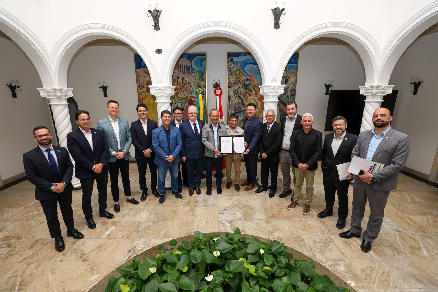 Santa Catarina atrai investimento de R$ 250 milhões de uma das maiores empresas de tecnologia médica do mundo 1 LEO 9006