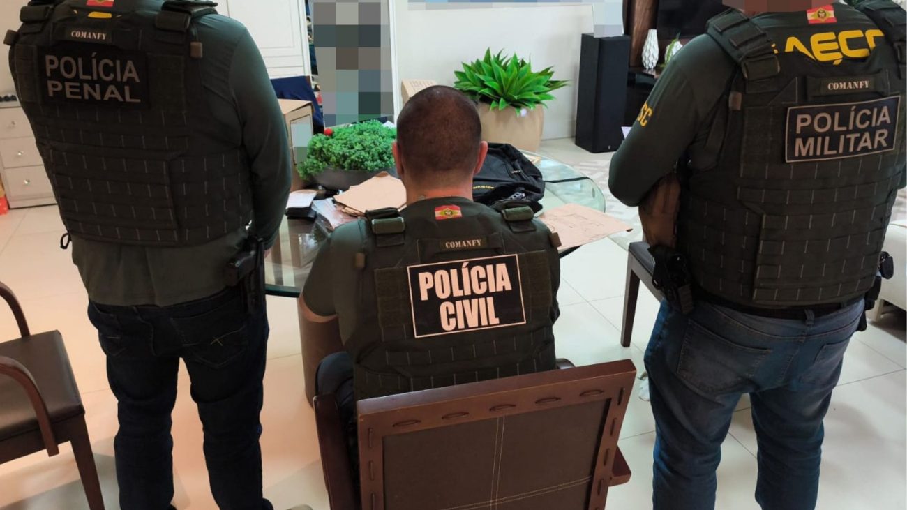 Gaeco investiga fraude fiscal responsável por um prejuízo de mais de R$ 500 milhões aos cofres públicos e cumpre 13 mandados em SC e no AM 1 Prejuízo estimado passa de R$ 500 milhões, aponta FazendaFoto: Divulgação/MPSC/ND Mais